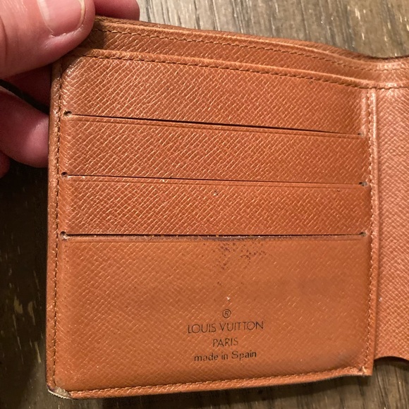 -Louis Vuitton bifold monogram wallet - Picture 5 of 8